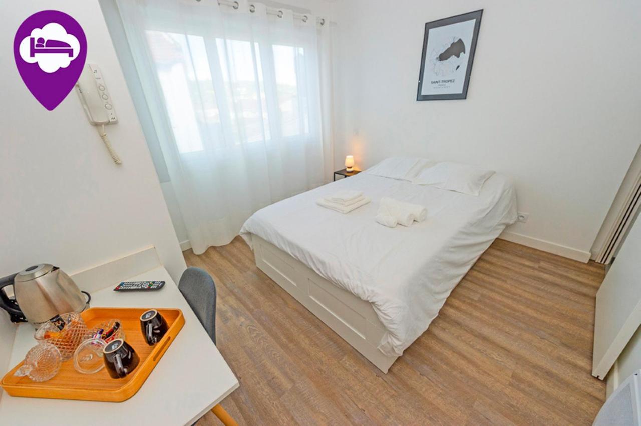 Loc'Nuit - Chambres Tout Confort - Hyper Centre أجان المظهر الخارجي الصورة